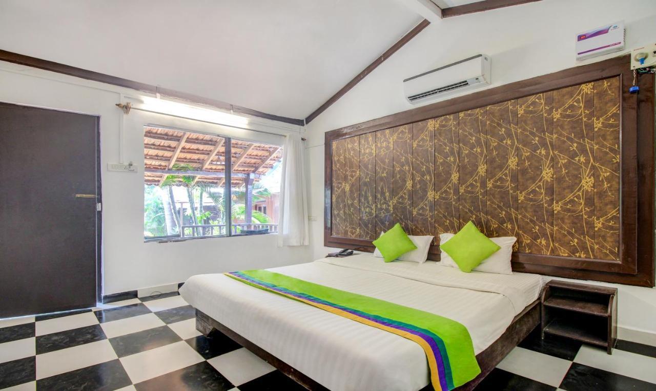 Treebo Trend Ashwem Beach Resort Goa マンドレム エクステリア 写真